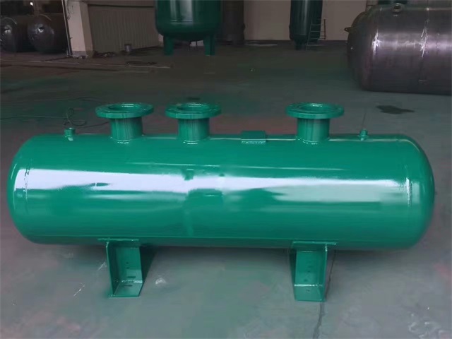 德兴德兴德兴蒸汽分气缸